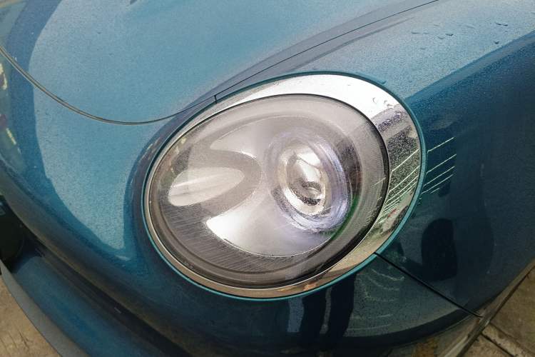 Used ORA Good Cat 2023 401 km Standard Range Luxury Version Lithium Iron Phosphate
