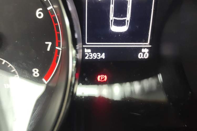 Used Volkswagen Lamando 2017 280TSI DSG Comfort Edition
