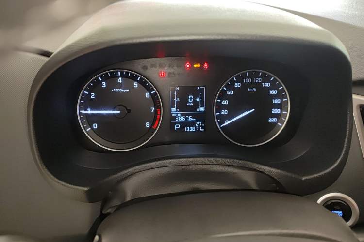 Used Hyundai ix25 2015 1.6L Automatic Two-Wheel Drive Smart GLS Trim Instrument Cluster