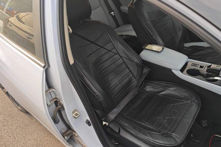 Used Nissan Sylphy 2023 Super Hybrid Electric Drive Ultra-Luxury Model Right Front Seat