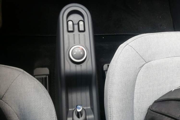 Used Wuling Hongguang MINIEV 2021 Macaron Premium Model – Lithium Iron Phosphate