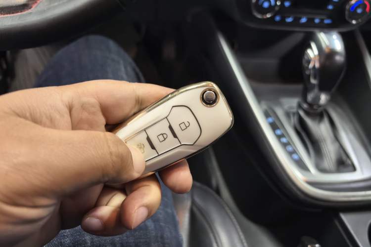 Used Ford Escort 2015 1.5L Automatic Fashion Model Vehicle Key