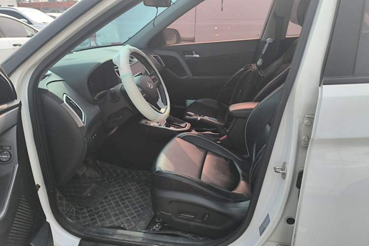 Used Hyundai ix25 2017 1.6L Automatic Smart Version
