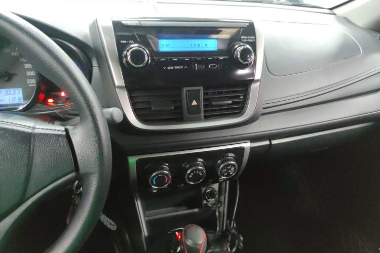 Used Toyota Vios 2017 1.5L CVT Innovation Edition Audio And AC Panel