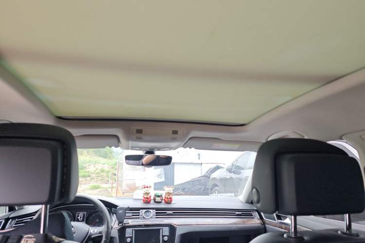 Used Volkswagen Magotan 2018 380TSI DSG Luxury Model Headliner