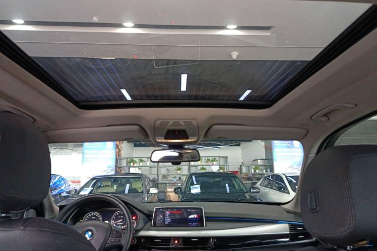 Used BMW X5 2017 xDrive35i Middle East
