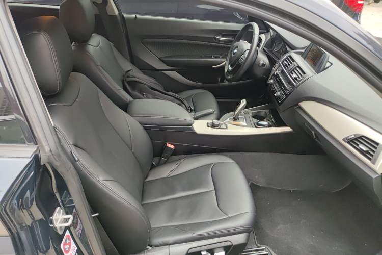 Used BMW 2 Series 2014 220i Leading Model Right Front Seat