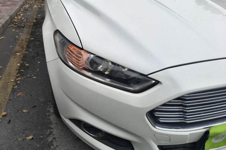 Used Ford Mondeo 2013 1.5L GTDi180 Fashion Edition Right Front Headlight