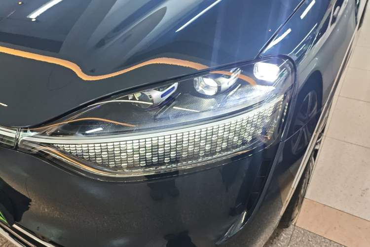 Used Hima AITO M9 2024 Range-Extended Ultra Version 42 kWh 6-Seater Model
