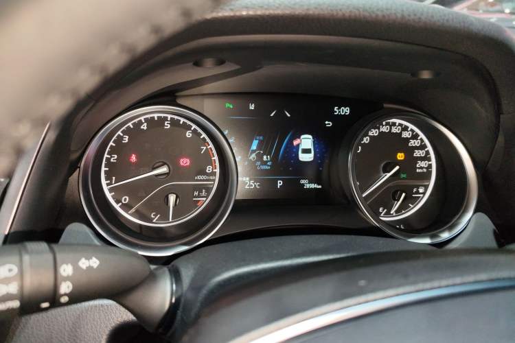 Used Toyota Camry 2021 2.0G Luxury Edition