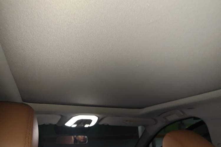 Used Venucia Star 2020 260T Automatic 48V Mild Hybrid Turbocharged Starry Edition