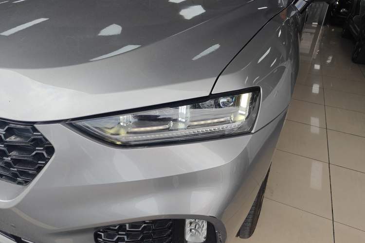 Used Wey VV7 2019 Upgraded Model 2.0T Flagship Version China V Standard Left Front Headlight