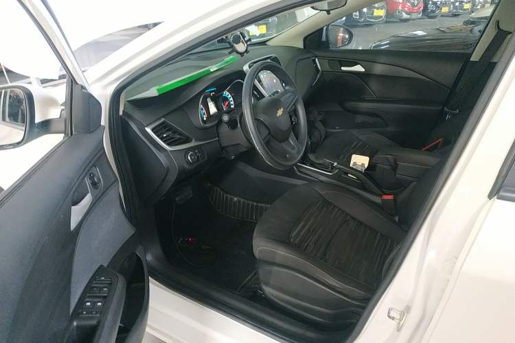 Used Chevrolet Cavalier 2019 320 Automatic Enjoyment with Sunroof Driver Seat