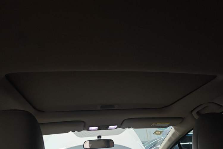 Used Honda Jade 2017 1.8L automatic Comfort version 5 seats