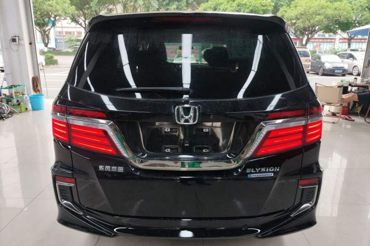 Used Honda Elysion 2019 2.0L Hybrid Luxury Edition