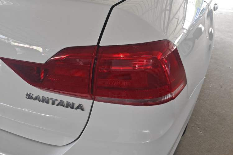 Used Volkswagen Santana 2019 1.5L Manual Fashion Edition China VI Standard Exterior 3