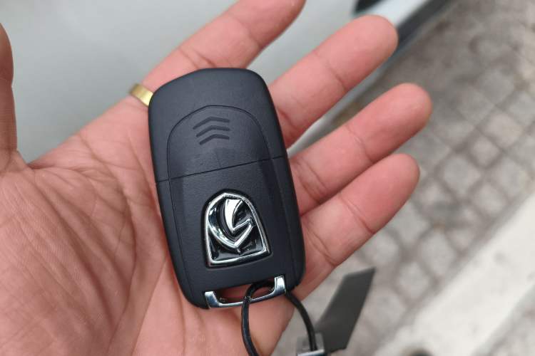 Used Baojun 730 2017 1.5T Manual Fashion Version 7 Seats China V Emission Standard