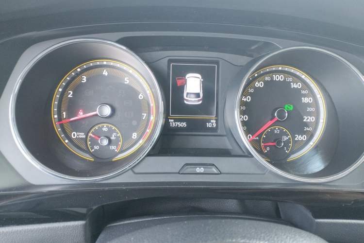 Used Volkswagen Tiguan L 2019 Revised 330TSI Automatic Two-Wheel Drive Smart & Luxury Edition China VI Standard Instrument Cluster