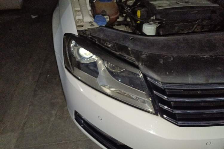 Used Volkswagen Magotan 2012 Travel Edition 2.0 TSI Comfort Version