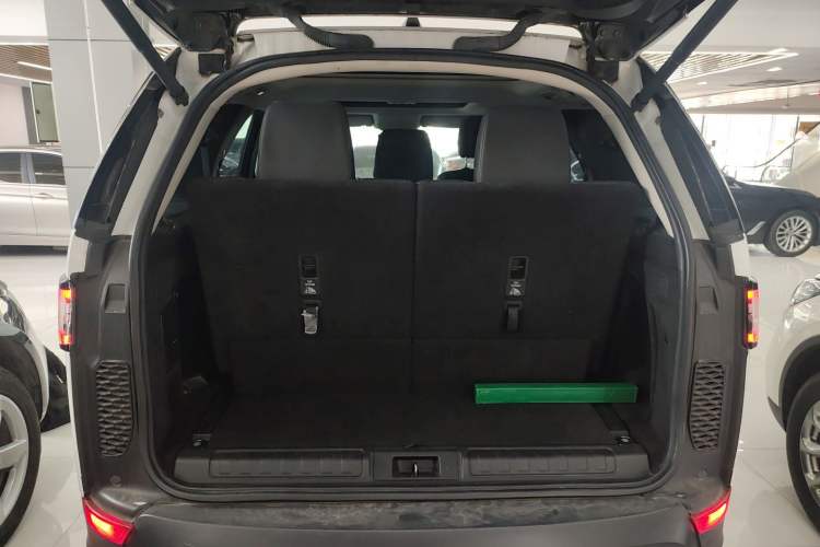 Used Land Rover Discovery 2018 3.0 SC V6 SE