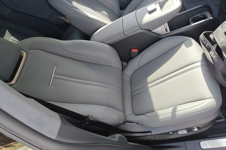 Used Zeekr X 2024 Five-Seater Four-Wheel Drive Right Front Seat