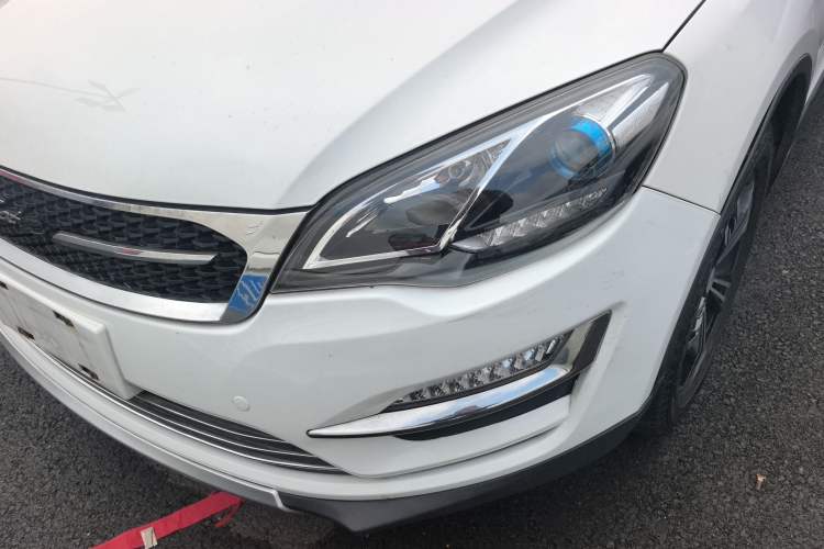 Used Zotye Domy X5 2017 Upgraded Model 1.5T Manual Luxury 7-Seater