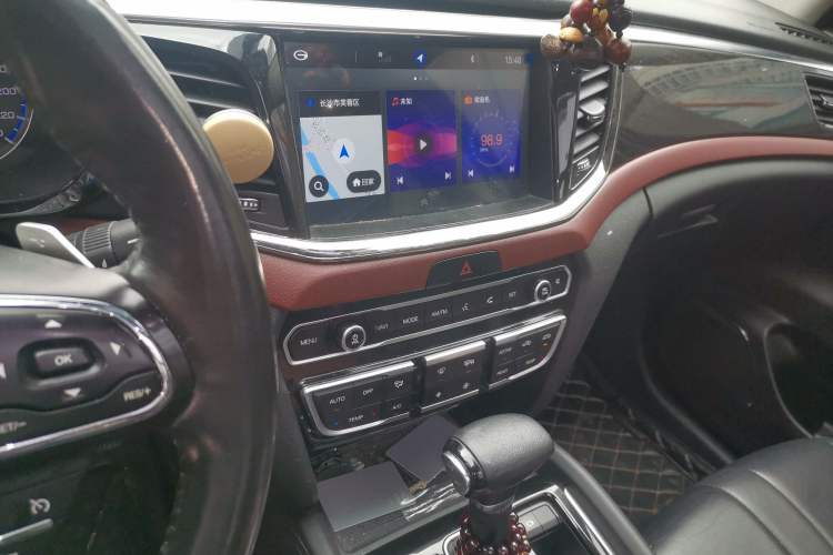 Used GAC Trumpchi GS8 2017 320T Two-Wheel Drive Luxury Smart Connectivity Version (7 Seats)