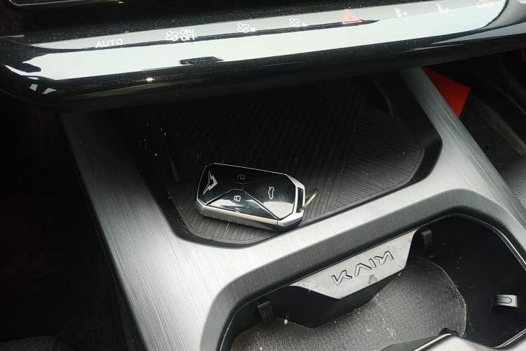 Used Cowin Kunlun 2024 Kunlun iHD 150km Mountain Peak Edition Vehicle Key