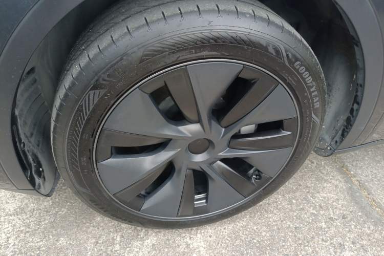 Used Tesla Model Y 2024 Rear-Wheel-Drive Version
