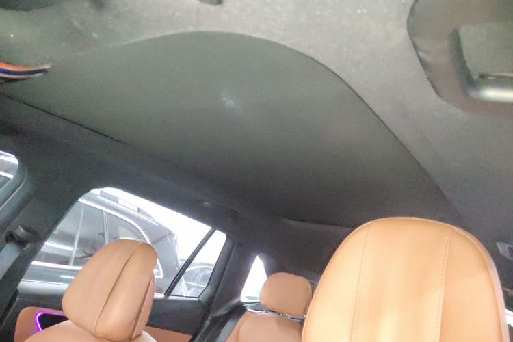 Used Mercedes-Benz GLC 2024 Facelifted GLC 260 L 4MATIC Luxury Version 5 Seats