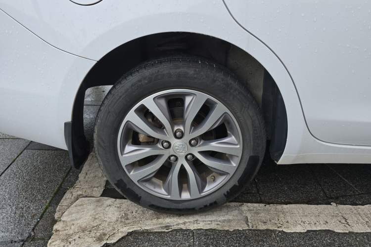 Used Buick GT 2021 1.3T Automatic Mild Hybrid Elite Version
