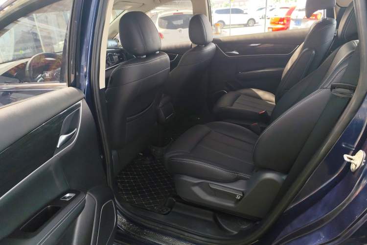 Used BYD Song MAX 2019 1.5T Automatic Smart Connect ZhiLian RuiDong 6-Seater China V Standard
