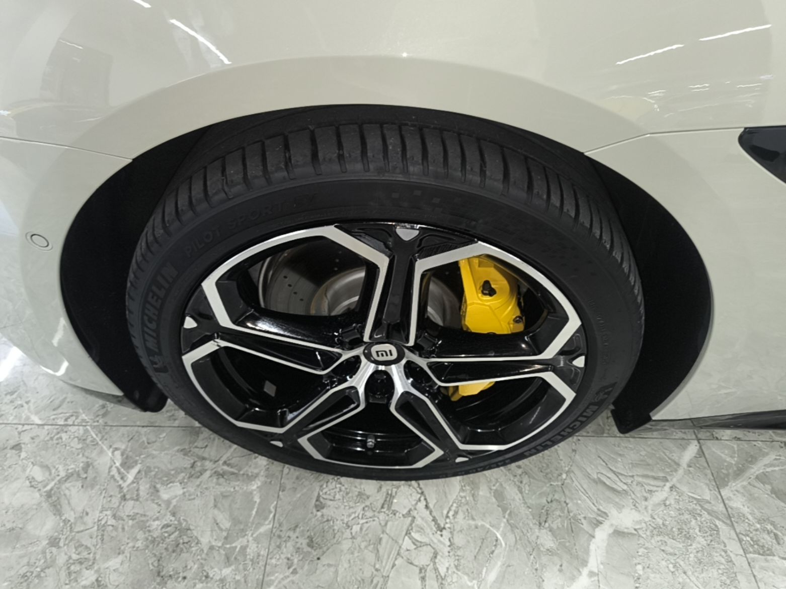 Xiaomi Auto SU7 2024 Rear-Drive Long-Range Intelligent Driving Version — снимка 10