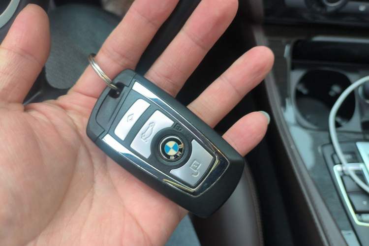 Used BMW 5 Series 2014 525Li Luxury Design Package
