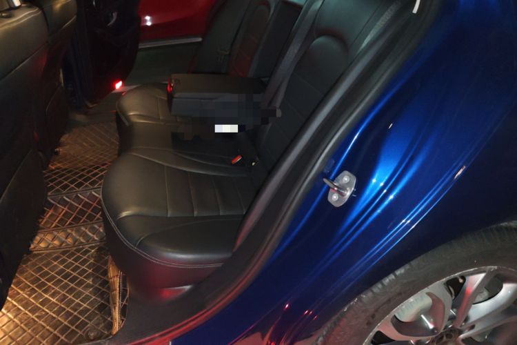 Used Mercedes-Benz C-Class 2018 C 180 L Fashion Edition Sport Version
