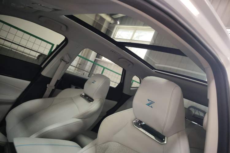 Used CHANGAN OSHAN Z6 New Energy 2023 ZhiDian iDD 150KM Flagship PLUS Headliner