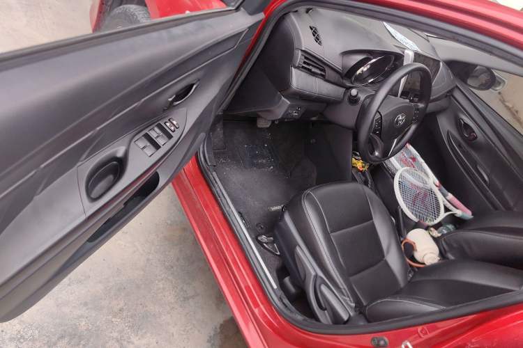 Used Toyota YARiS L Zhi Xiang 2017 1.5E CVT Dynamic Edition Driver Seat