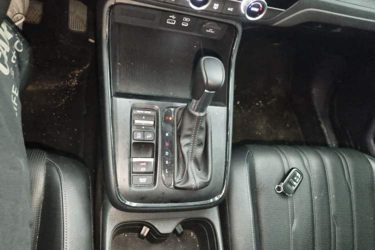 Used Honda Breeze 2023 240TURBO Two-Wheel-Drive Luxury Edition 5 Seats Gear Lever