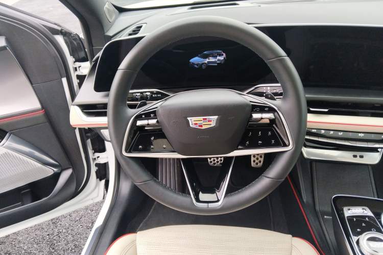 Used Cadillac GT4 2023 25T Prestige Version
