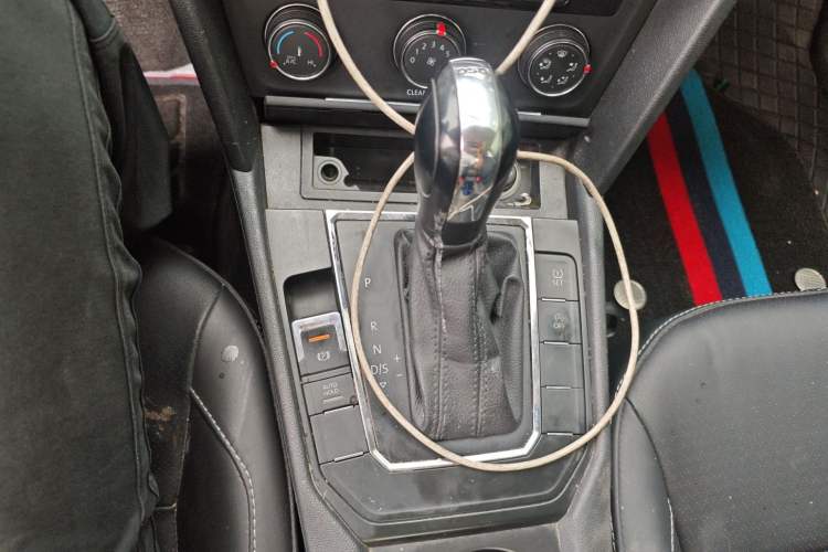 Used Volkswagen Lamando 2019 230TSI DSG Vision Edition China VI Standard Gear Lever