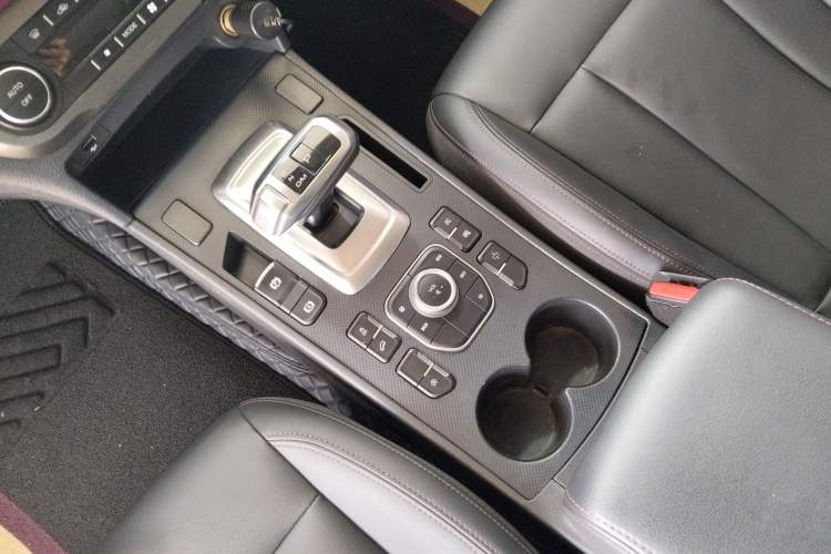 Used Haval H6 Coupe 2019 1.5T Automatic Two-Wheel Drive Luxury Smart Connectivity Version China VI Standard Gear Lever