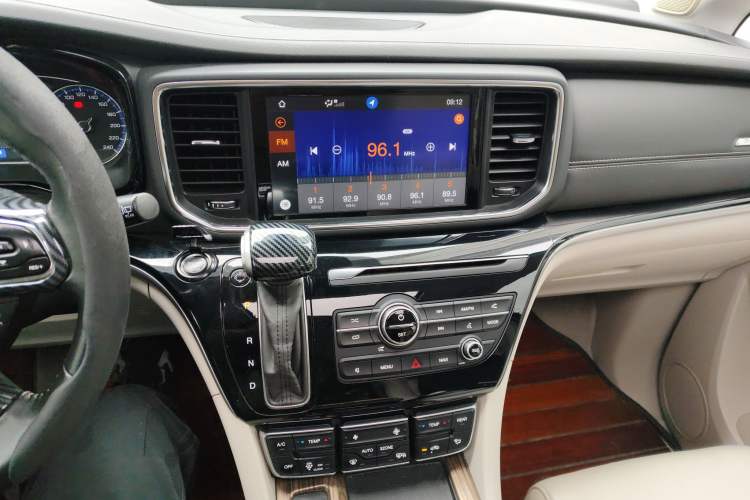 Used GAC Trumpchi M8 2018 320T Luxury Edition Audio And AC Panel