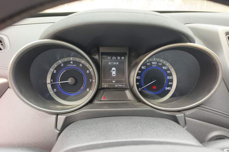 Used Oshan COS5 2021 1.6L Manual Luxury Model
