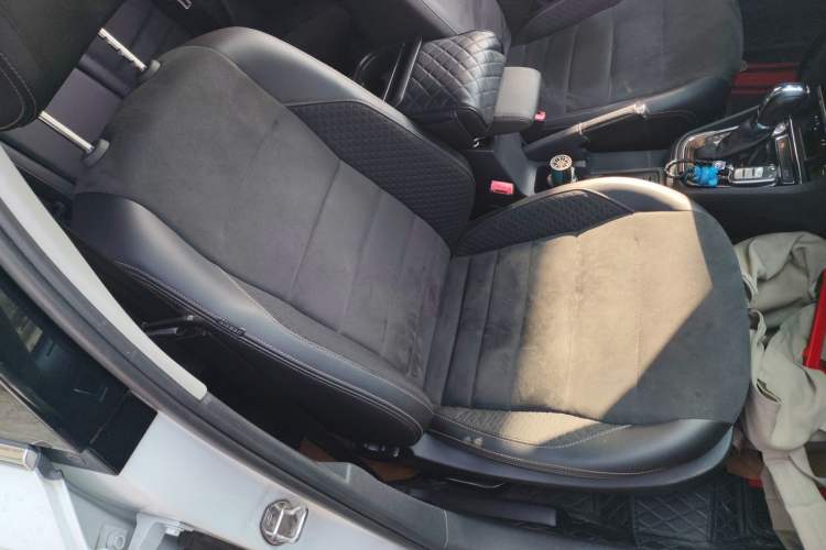 Used Volkswagen C-TREK 2017 1.6L Automatic Luxury Model