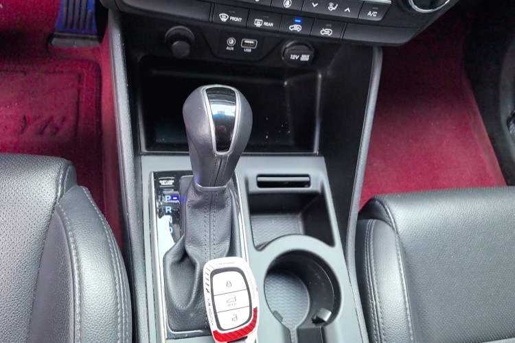 Used Hyundai Tucson 2015 1.6T Dual-Clutch Two-Wheel-Drive Smart Model Gear Lever