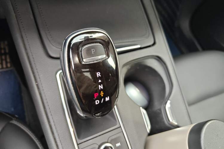 Used Cadillac XT4 2021 28T Two-Wheel Drive Luxury Version
