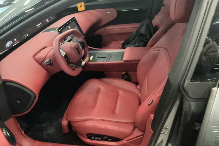 Used Avatr 12 2025 Year Updated Ultra Extended-Range Version Left Front Seat