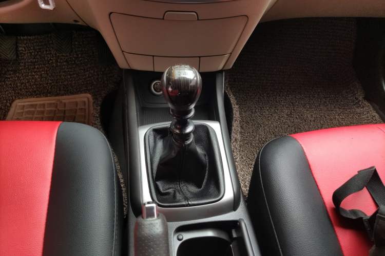 Used Hyundai Celesta 2011 1.6L Manual Comfort Edition