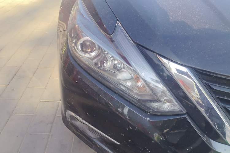 Used Nissan Teana 2016 Revised Version 2.0L XL Comfort Edition Right Front Headlight