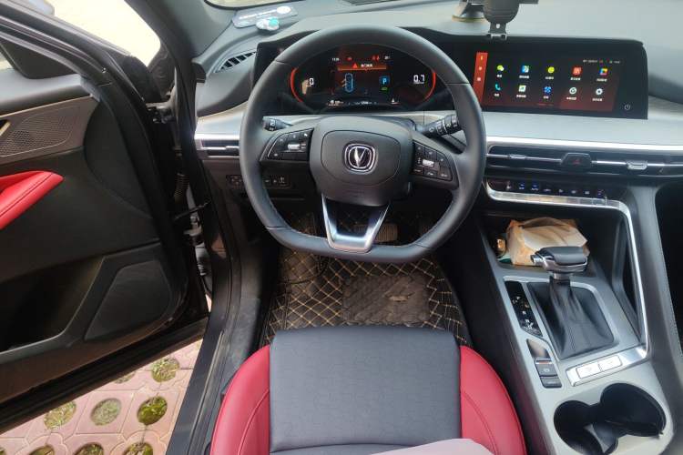 Used CHANGAN CS35PLUS 2022 Blue Whale NE 1.4T DCT Prestige Model